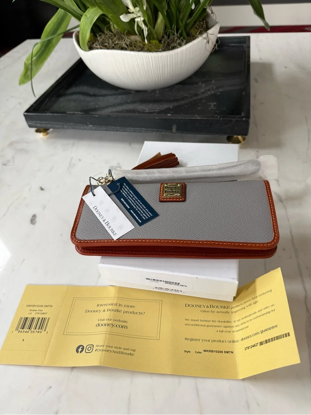 New Dooney & Bourke Kirby Tatum Leather Wristlet Wallet Clutch - Picture 6 of 16